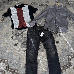 2 Men's Casual Button Down Shirts Sz M, & Jeans Sz W31L32 ( jeans are NWT)